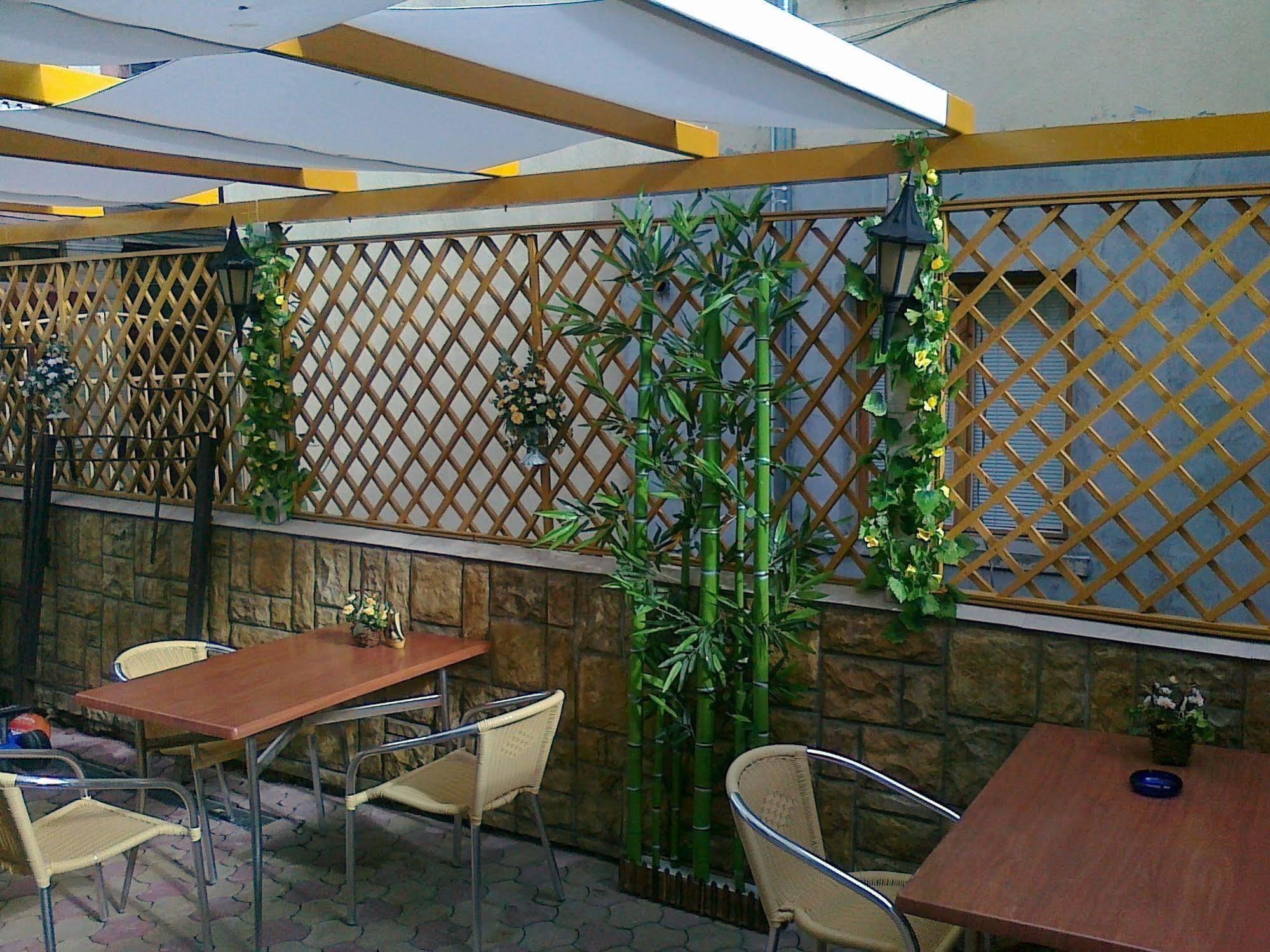 Antik Hotel Varna Exterior photo